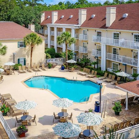 Palmera Inn And Suites Hilton Head Island Exterior photo